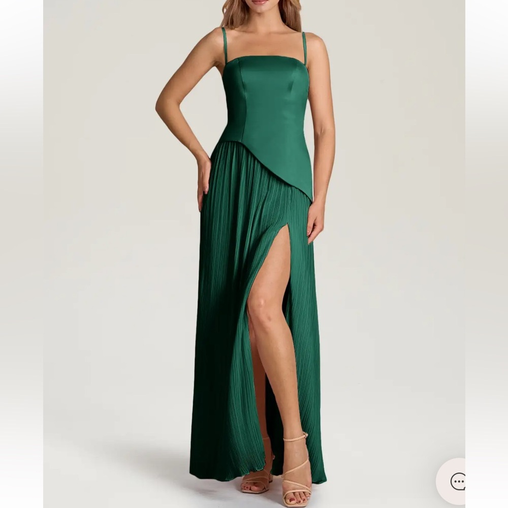 Emerald green gown strapless slit